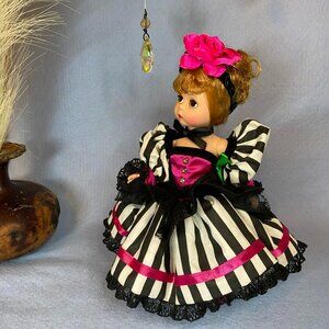 VTG Madame Alexander 8” Doll 11557 Wendy as Moulin Rouge Cancan Dancer France